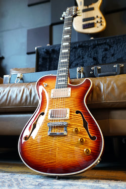 Knaggs Guitars USA - Chena, Dark Cherry Burst