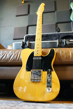 Pre-Owned Fender American Vintage '52 Telecaster 