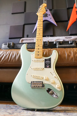 Pre-Owned Fender Professional II Stratocaster Mystic Surf Green 