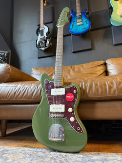Squier FSR Classic Vibe '60s Jazzmaster, Laurel Fingerboard, Tortoiseshell Pickguard, Matching Headstock, Olive